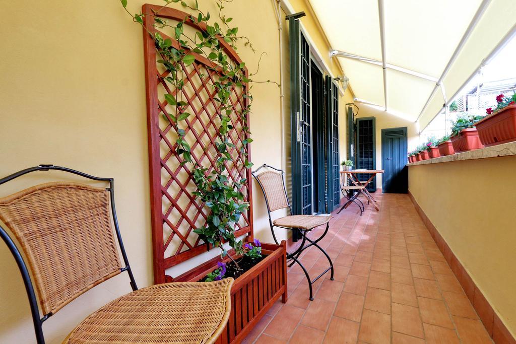 Mecenate Charme Apartment Rome Bagian luar foto