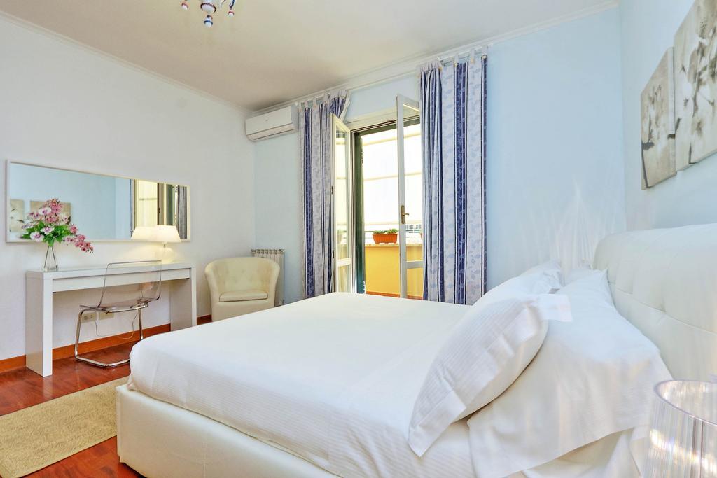 Mecenate Charme Apartment Rome Bagian luar foto