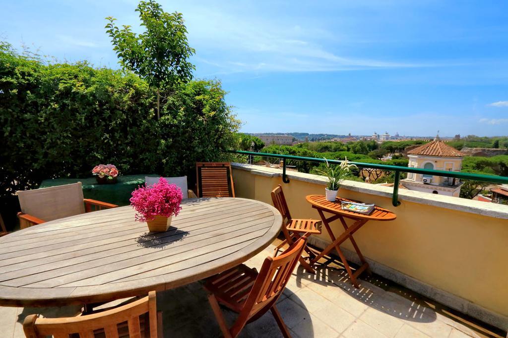 Mecenate Charme Apartment Rome Bagian luar foto